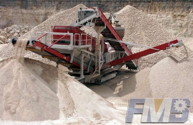 Complete mobile plants for production of aggregates